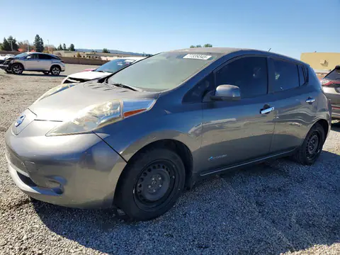 1N4AZ0CP5GC302479 — 2016 Nissan LEAF S, Мелкие вмятины и царапины (Minor Dent/Scratches), фото до ремонта