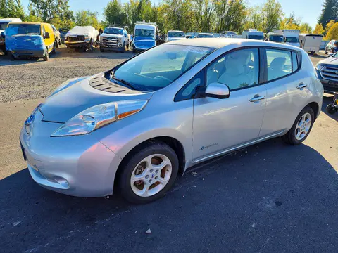1N4AZ0CP8DC402782 — 2013 Nissan Leaf, Задняя часть (Rear End), фото до ремонта