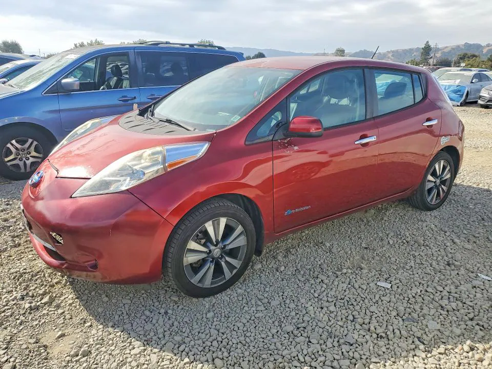 2015 Nissan Leaf VIN 1N4AZ0CP4FC330949 фото 1