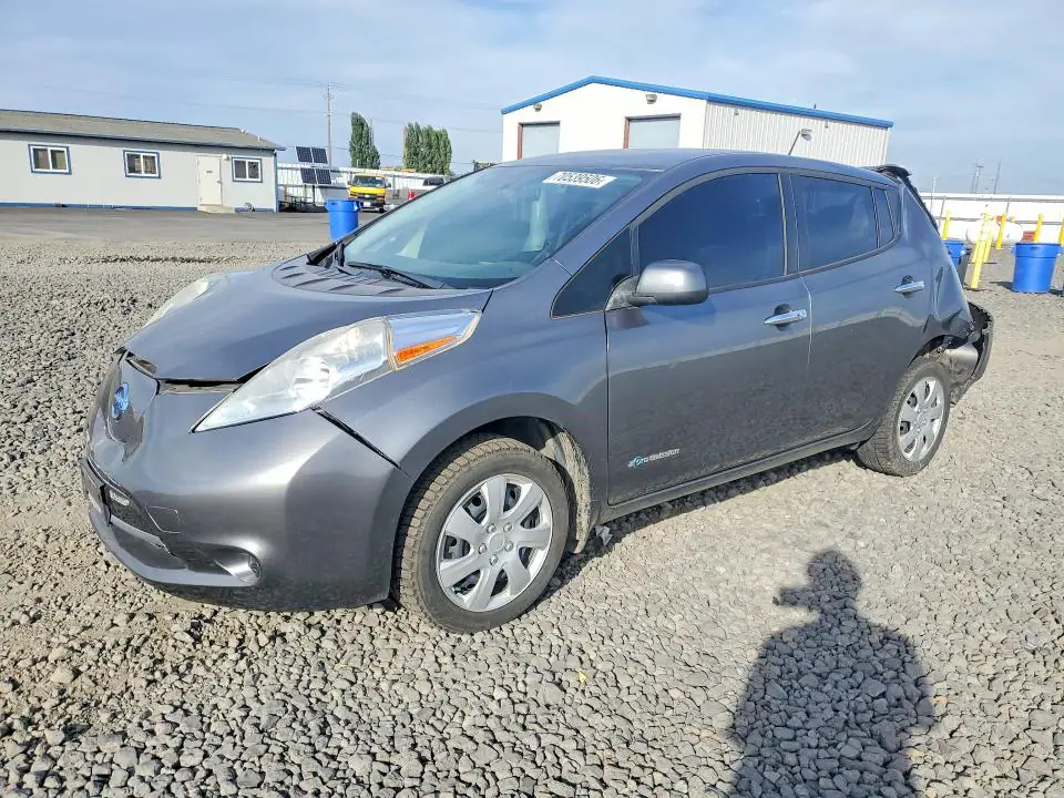 1N4AZ0CPXGC309864 Nissan Leaf 2016 — повреждение Задняя часть, фото до ремонта