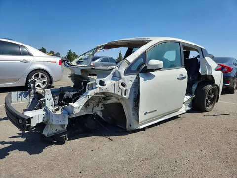 1N4BZ1CP6KC312179 — 2019 Nissan Leaf, Разукомплектован (Stripped), фото до ремонта