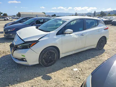 1N4CZ1CV3PC551456 — 2023 Nissan Leaf, Передняя часть (Front End), фото до ремонта