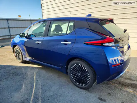 1N4CZ1CV5PC552477 — 2023 Nissan Leaf, фото 2 с аукциона Copart, Передняя часть