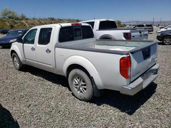 1N6AD0FV0GN757549 — 2016 Nissan Navara (Frontier), фото 2 с аукциона Copart 29.09.2026, Мелкие вмятины и царапины