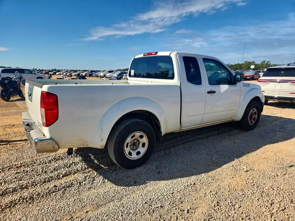 1N6BD0CT3GN779262 — 2016 Nissan Navara (Frontier), фото 3 с аукциона Copart, Мелкие вмятины и царапины