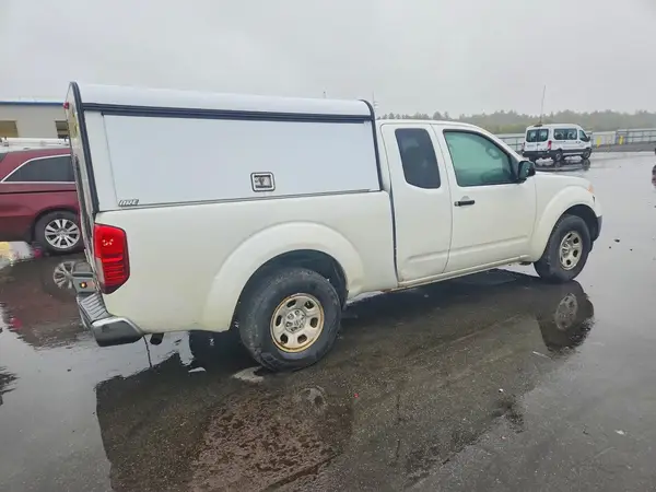 1N6BD0CT2GN711695 — 2016 Nissan Navara (Frontier), фото 3 с аукциона Copart, Боковая часть