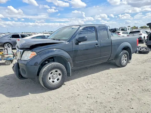 1N6BD0CT0HN736502 — 2017 Nissan Navara (Frontier), Передняя часть (Front End), фото до ремонта