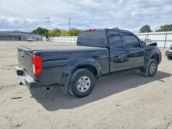 1N6BD0CT0HN736502 — 2017 Nissan Navara (Frontier), фото 3 с аукциона Copart 29.09.2026, Передняя часть