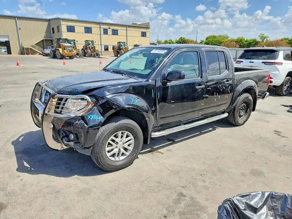 1N6DD0ER8HN754935 — 2017 Nissan Navara (Frontier), Передняя часть (Front End), фото до ремонта