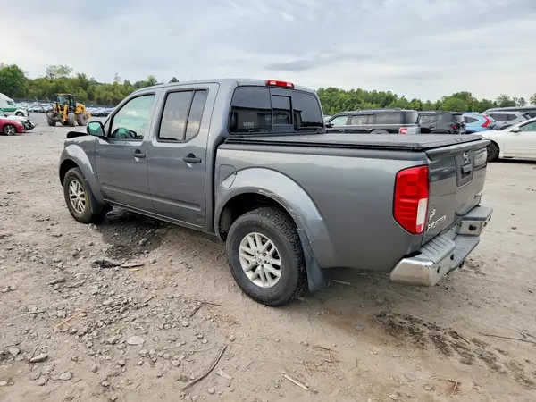 1N6AD0EV9HN741983 — 2017 Nissan Navara (Frontier), фото 2 с аукциона Copart, Передняя часть