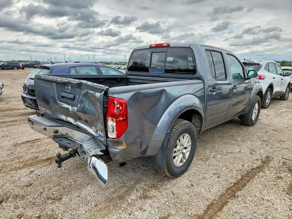1N6DD0EV3HN744908 — 2017 Nissan Navara (Frontier), фото 3 с аукциона Copart 13.10.2026, Повреждения со всех сторон
