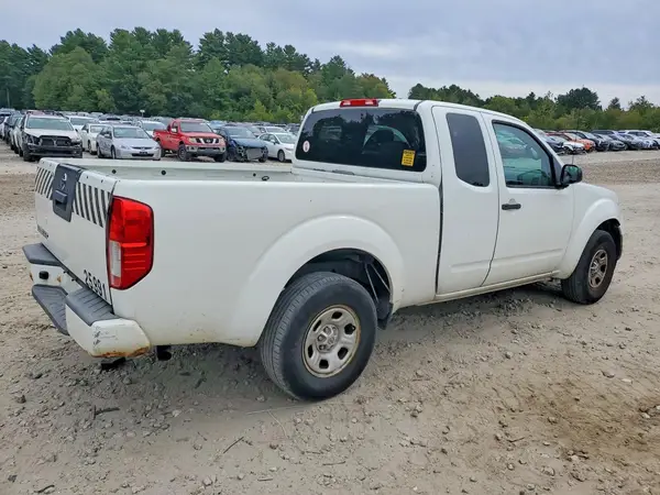1N6BD0CT6HN727254 — 2017 Nissan Navara (Frontier), фото 3 с аукциона Copart, Передняя часть