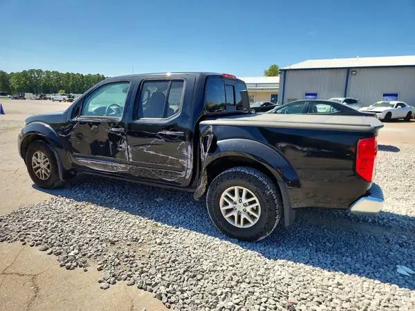 1N6DD0ER7JN707966 — 2018 Nissan Navara (Frontier), фото 2 с аукциона Copart, Боковая часть