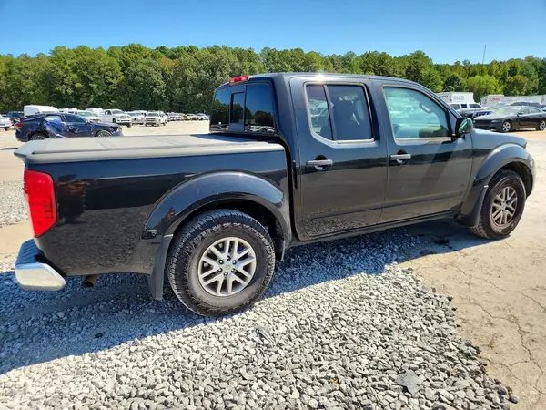 1N6DD0ER7JN707966 — 2018 Nissan Navara (Frontier), фото 3 с аукциона Copart, Боковая часть