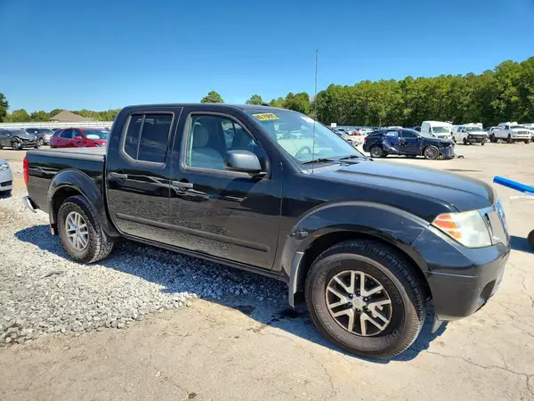 1N6DD0ER7JN707966 — 2018 Nissan Navara (Frontier), фото 4 с аукциона Copart, Боковая часть