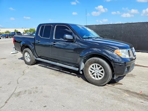 1N6DD0ER1KN729897 — 2019 Nissan Navara (Frontier), фото 4 с аукциона Copart, Боковая часть