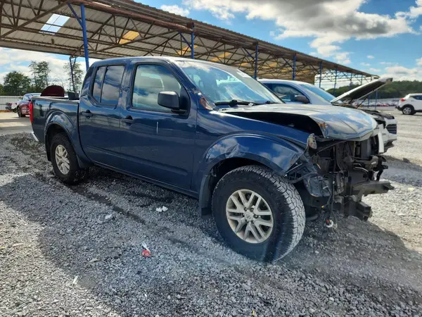 1N6DD0ER5KN786104 — 2019 Nissan Navara (Frontier), фото 4 с аукциона Copart, Передняя часть