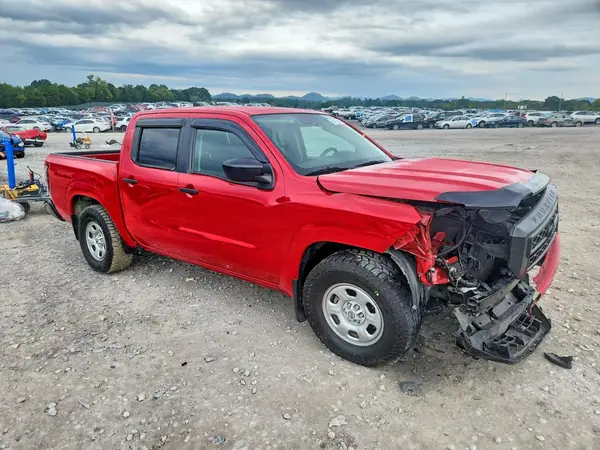 1N6ED1EK5PN621576 — 2023 Nissan Navara (Frontier), фото 4 с аукциона Copart, Передняя часть