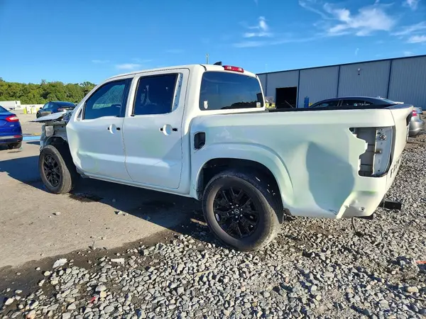 1N6ED1EJ4PN636707 — 2023 Nissan Navara (Frontier), фото 2 с аукциона Copart, Передняя часть
