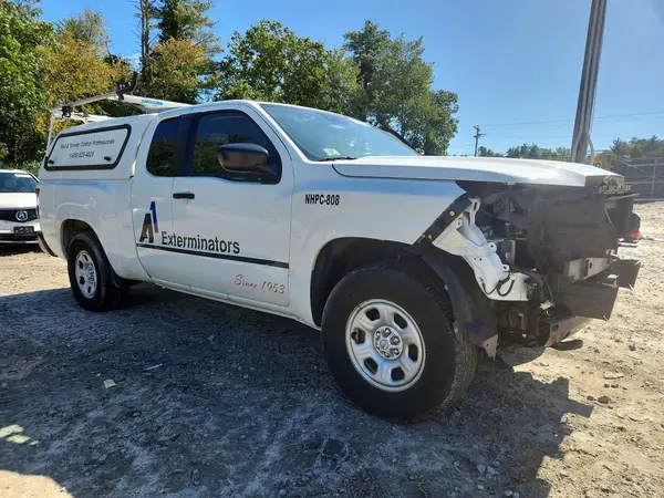 1N6ED1CM3RN644068 — 2024 Nissan Navara (Frontier), фото 4 с аукциона Copart, Передняя часть