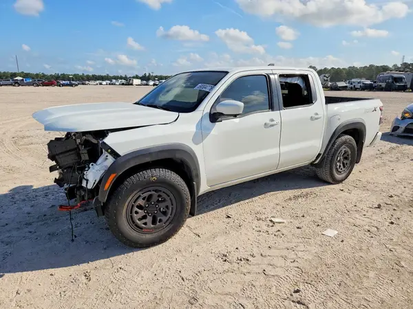 1N6ED1EJ2TN615090 — 2026 Nissan Navara (Frontier), Передняя часть (Front End), фото до ремонта