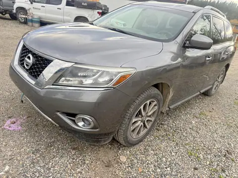 5N1AR2MM4FC678272 — 2015 Nissan Pathfinder, Задняя часть (Rear End), фото до ремонта