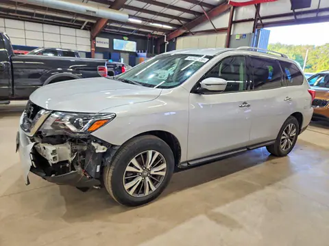 5N1DR2MM1HC670100 — 2017 Nissan Pathfinder, Передняя часть (Front End), фото до ремонта