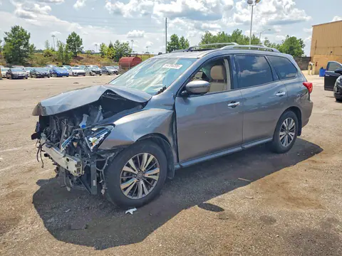 5N1DR2MN1HC641415 — 2017 Nissan Pathfinder, Передняя часть (Front End), фото до ремонта