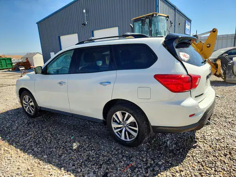 2018 Nissan Pathfinder VIN 5N1DR2MM5JC645805 фото 2