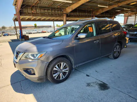 5N1DR2MN4KC602602 — 2019 Nissan Pathfinder, Задняя часть (Rear End), фото до ремонта