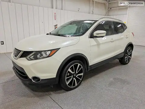 JN1BJ1CP3HW029038 — 2017 Nissan Qashqai, Механические повреждения, фото до ремонта