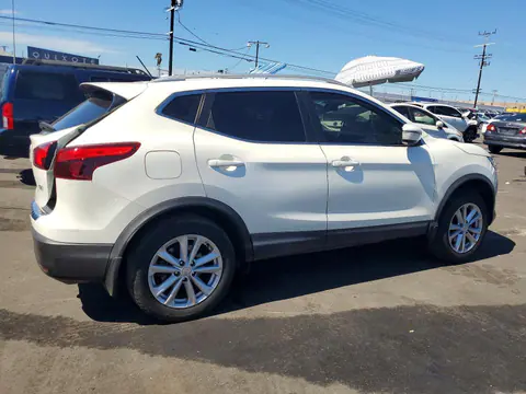 2018 Nissan ROGUE SPORT VIN JN1BJ1CP7JW194452 фото 3
