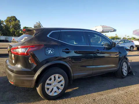 JN1BJ1CV7LW255624 — 2020 Nissan Rogue Sport, фото 3 с аукциона Copart 29.09.2026, Передняя часть