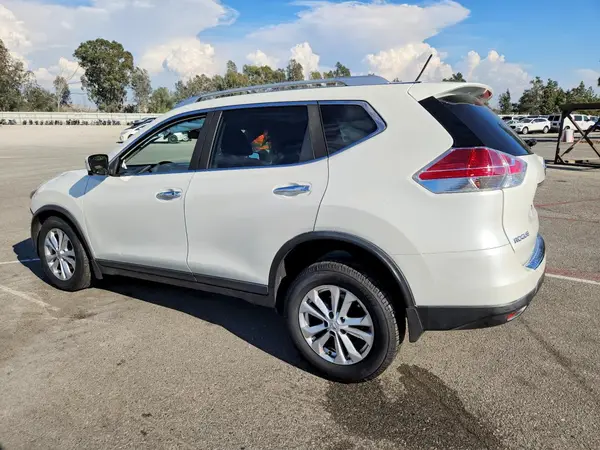 KNMAT2MT2GP729873 — 2016 Nissan Rogue, фото 2 с аукциона Copart, Передняя часть