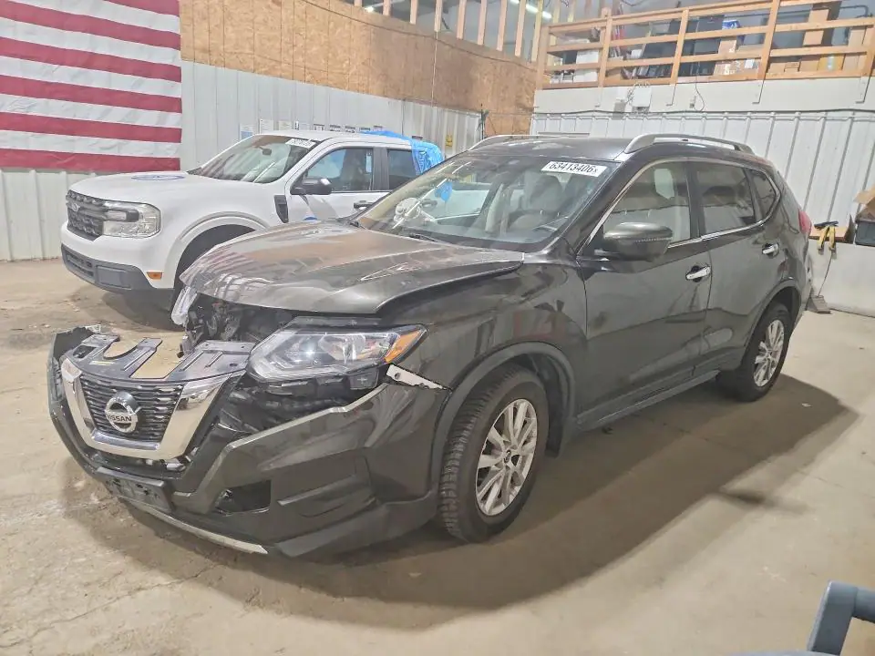 KNMAT2MV7HP553793 Nissan Rogue 2017 — повреждение Передняя часть, фото до ремонта