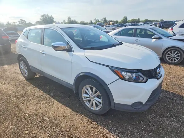 JN1BJ1CP4HW020882 — 2017 Nissan Rogue, фото 4 с аукциона Copart 13.10.2026, Передняя часть