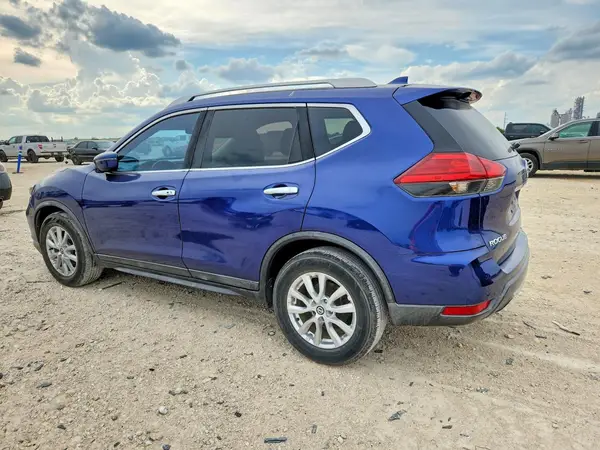 KNMAT2MT5HP538918 — 2017 Nissan Rogue, фото 2 с аукциона Copart, Передняя часть
