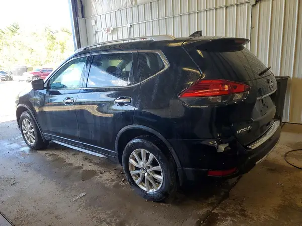 JN8AT2MV4HW005583 — 2017 Nissan Rogue, фото 2 с аукциона Copart 03.10.2026, Задняя часть