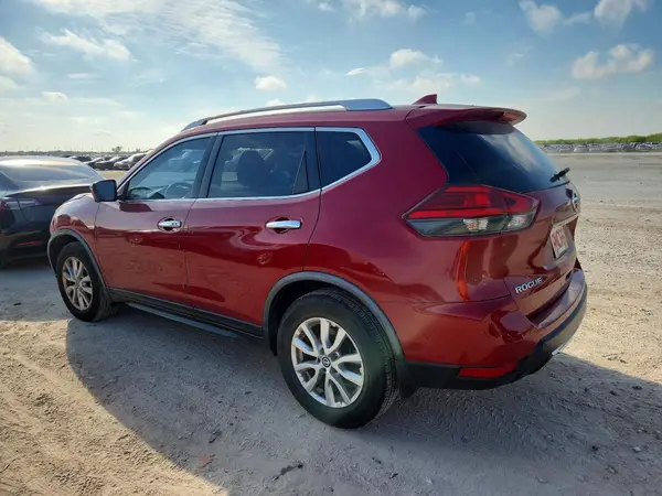 JN8AT2MT7HW398526 — 2017 Nissan Rogue, фото 2 с аукциона Copart 08.10.2026, Передняя часть