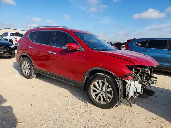 JN8AT2MT7HW398526 — 2017 Nissan Rogue, фото 4 с аукциона Copart 08.10.2026, Передняя часть