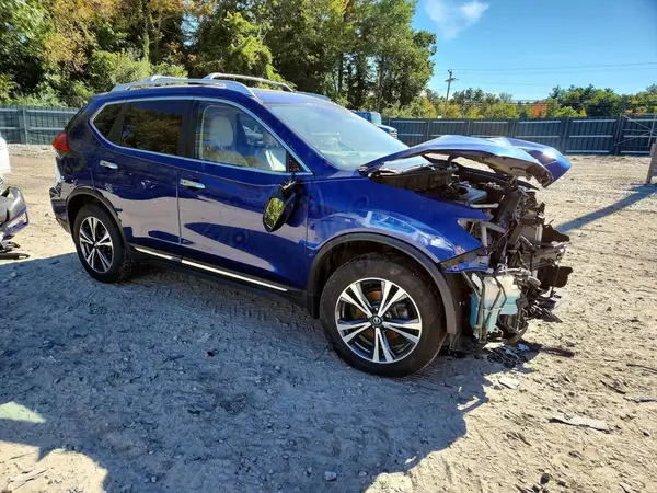 JN8AT2MV2HW001774 — 2017 Nissan Rogue, фото 4 с аукциона Copart, Передняя часть