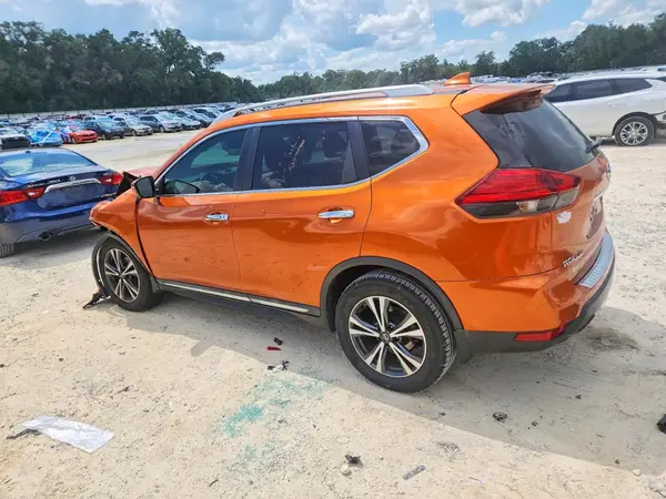 5N1AT2MT7HC836616 — 2017 Nissan Rogue, фото 2 с аукциона Copart, Передняя часть