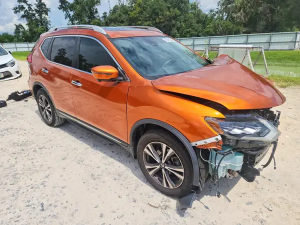 5N1AT2MT7HC836616 — 2017 Nissan Rogue, фото 4 с аукциона Copart, Передняя часть