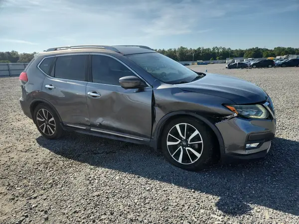 5N1AT2MT5HC756702 — 2017 Nissan Rogue, фото 4 с аукциона Copart, Передняя часть