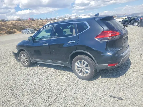 KNMAT2MV3HP566475 — 2017 Nissan Rogue, фото 2 с аукциона Copart, Передняя часть