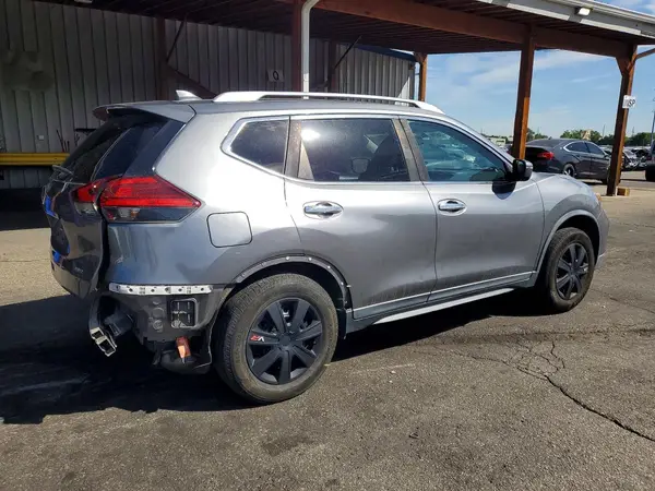 KNMAT2MV1HP553045 — 2017 Nissan Rogue, фото 3 с аукциона Copart 13.10.2026, Задняя часть