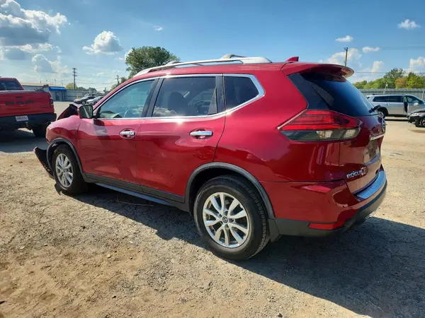 JN8AT2MT2HW131519 — 2017 Nissan Rogue, фото 2 с аукциона Copart 01.10.2026, Передняя часть
