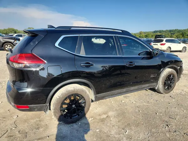 5N1AT2MV9HC758275 — 2017 Nissan Rogue, фото 3 с аукциона Copart, Передняя часть