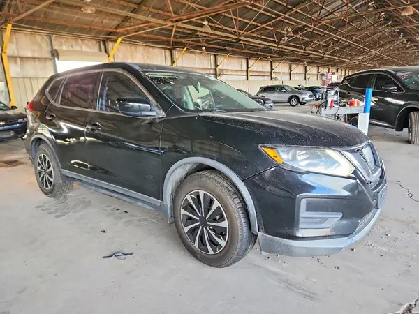 KNMAT2MT6HP577808 — 2017 Nissan Rogue, фото 4 с аукциона Copart, Боковая часть