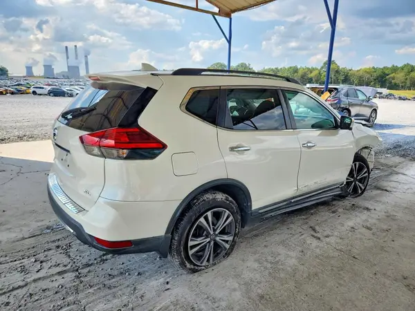 5N1AT2MT2HC781380 — 2017 Nissan Rogue, фото 3 с аукциона Copart, Передняя часть